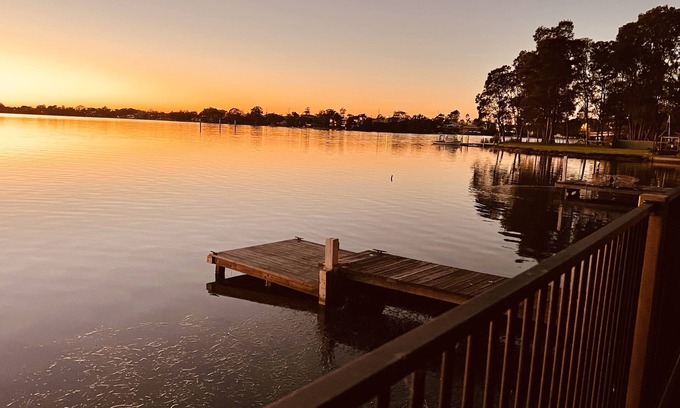 Gorokan Maison | Family-sized Waterfront Home with lake views & private jetty!