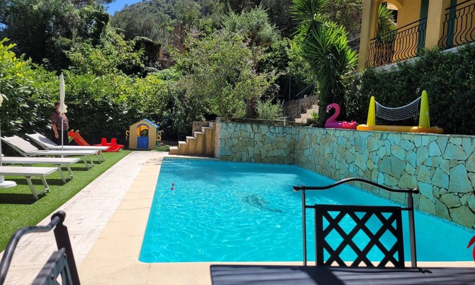 La Turbie Appartement | Family Villa Apt with Pool & Kids’ Garden