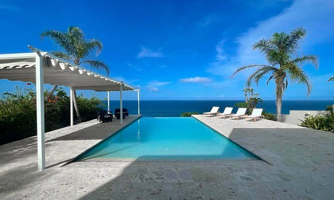 Tierras Nuevas Saliente Maison | Family Villa in Manati, PR | 2 Minute Drive from Mar Chiquita Beach