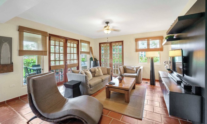 Cerro Gordo Villa | Family Villa Oleana Waterviews Oceanfront with water and generator