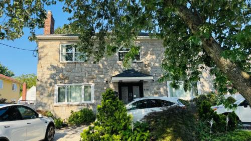 Queens Maison | Fancy private home