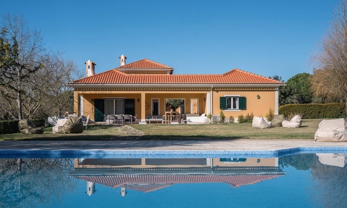 Santo Estevao Autre | Fantastic Farm with Pool and Exceptional Garden 35 minutes from Lisbon Airport