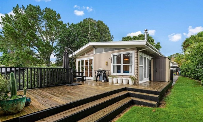 Avondale Maison | Fantastic 3BR Family Ready Pad | WiFi | Netflix