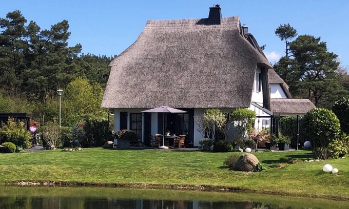 Fuhlendorf Maison | Fantastique 5 ***** Chaumière sur l'eau avec sauna, jacuzzi extérieur, cheminée u. v.