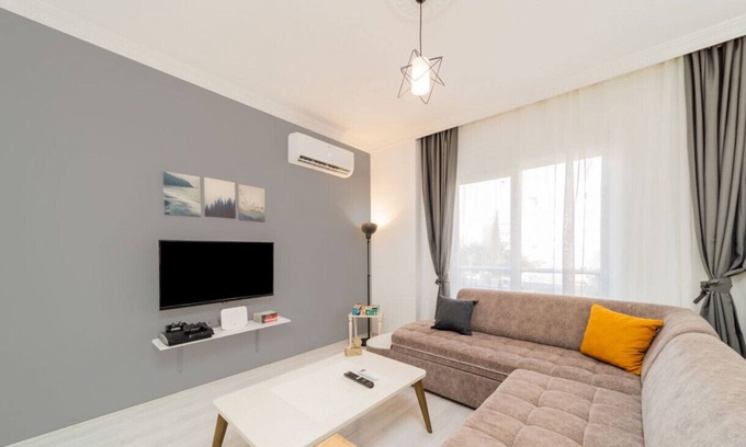 Muratpasa Appartement | Fantastic Flat in Antalya with Shared Garden