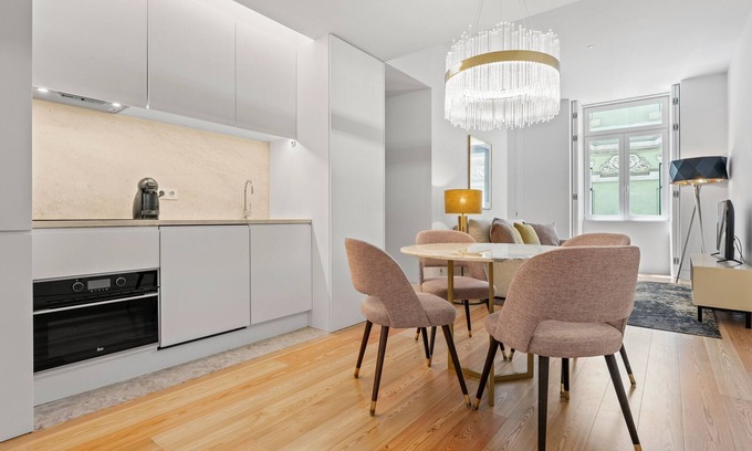 Santa Maria Maior Appartement | Fantastic location 1 Bedroom