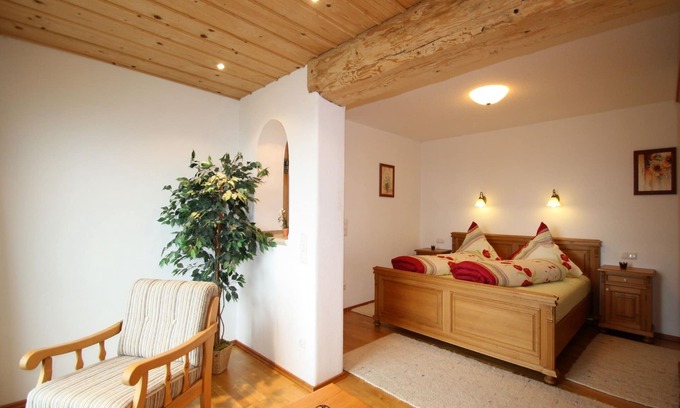 Grassau Appartement | "Traumhaftes Bergpanorama *****" 82 qm, 5- Sterne Sprudelwannen-Wohnung mit Südost-Terrasse