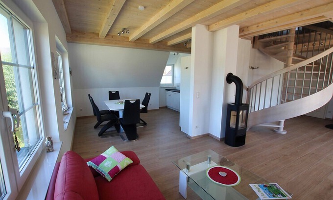 Dranske Appartement | Fantastic vacation apartment with underfloor heating, fireplace, WLAN
