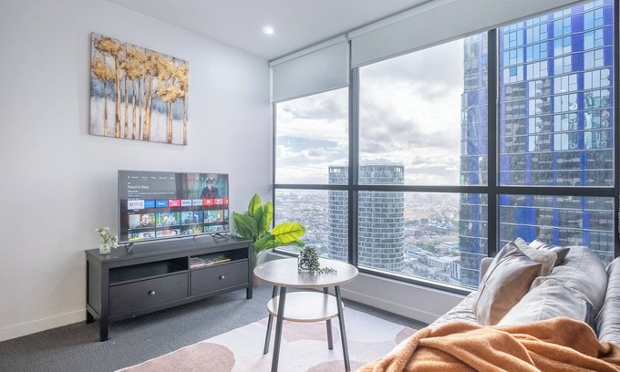 Melbourne Central Business District Appartement | This apartment is a 2 bedroom(s), 1 bathrooms, located in Melbourne, VIC.