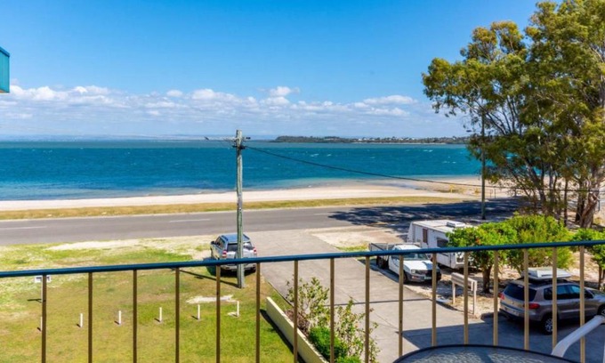 Bongaree Maison | Fantastic Views from this top floor unit!