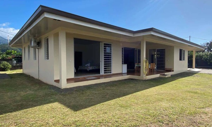 Mahina Maison | Fare Avea Résumé: À 5