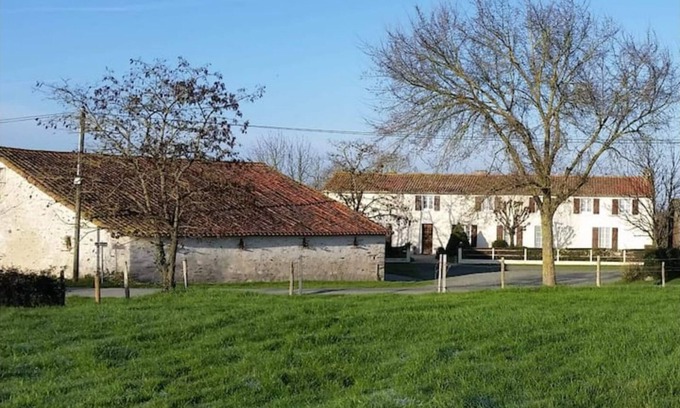 Antigny Autre | Gîte à la ferme - La Nerrière
