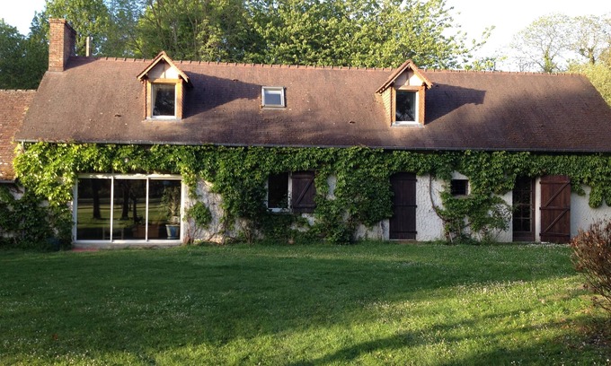 Saint-Mars-d'Outille Cottage | FERME AU MILIEU DES CHEVAUX