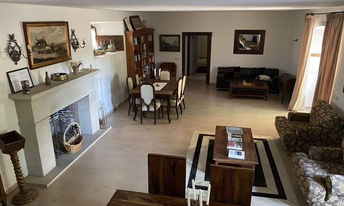 La Adrada Cottage | Ferme de 3 a clôturé, avec maison à deux étages et écuries avec piste de dressage