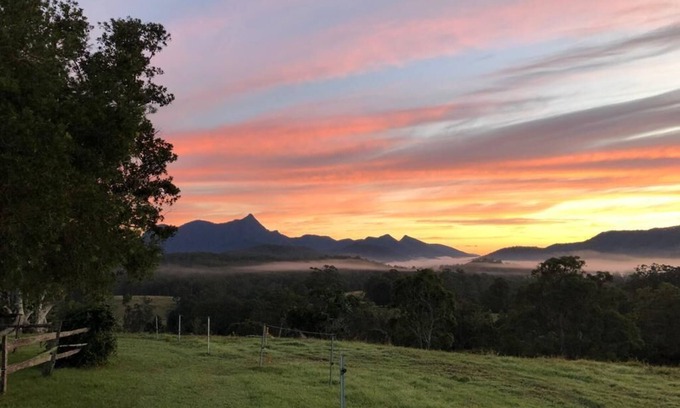 Doon Doon Autre | Farm stay Doon Doon - private, relaxed with breathtaking views