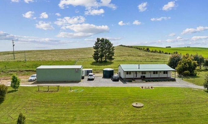 Tirrannaville Autre | Farm stay with beautiful view - 10 minutes to historic Goulbourn
