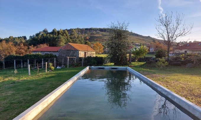 Paredes de Coura Autre | Ferme "Casa Do Cruzeiro" avec vue sur les montagnes, piscine privée et Wi-Fi