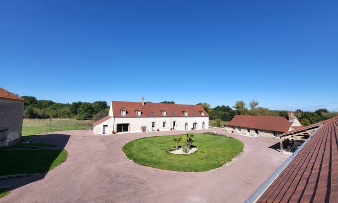 Saint-Cyr-en-Val Autre | Corps de ferme