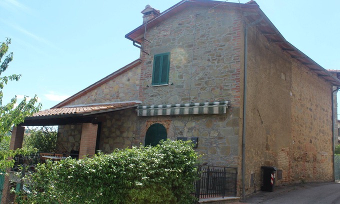 Po' Bandino Maison | Ferme dans un village médiéval entre l'Ombrie et la Toscane