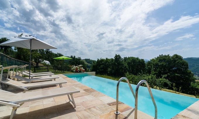 Sestino Autre | Appartement de luxe en Toscane avec piscine