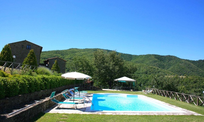 Pieve di Chio Villa | Maison de campagne située en position collinaire et panoramique à la frontière entre la Toscane et l
