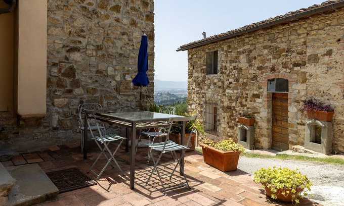 Calenzano Autre | Farmhouse "Poggio alla Pieve - Rosso" with Shared Pool & Wi-Fi
