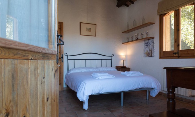 Serinya Autre | Appartement rural 2 chambres avec kitchenette et salle de bain complète