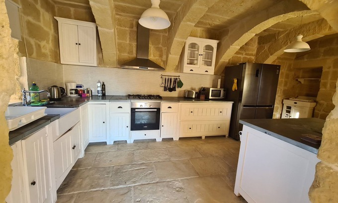Santu Pietru Villa | Farmhouse Villa in Gozo With Large Pool & Garden