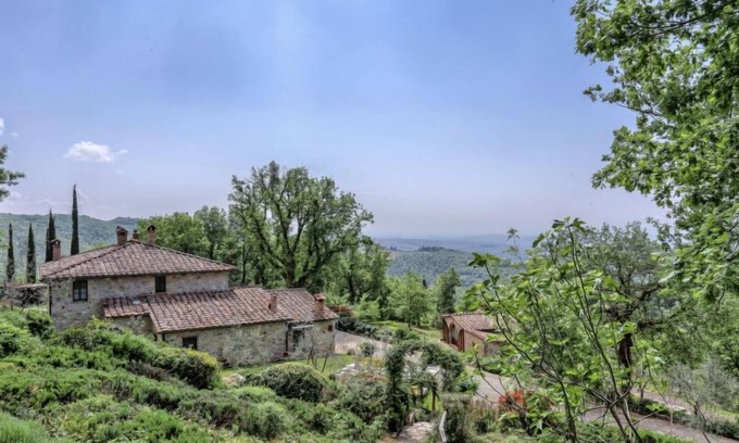 Castellina in Chianti Maison | Farmhouse with beautiful pool and jacuzzi, panoramic location in chianti