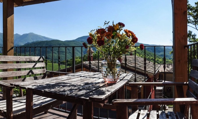 Acqualagna Appartement | Ferme avec piscine immergée dans un cadre naturel de la Montefeltro - 6 -