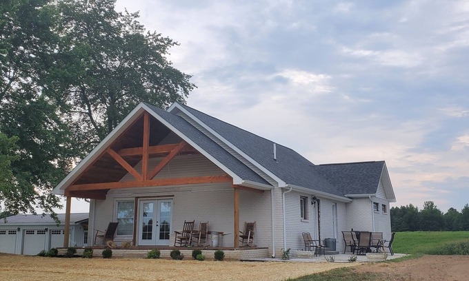 Clay Autre | Farmhouse with ultimate privacy and quiet!