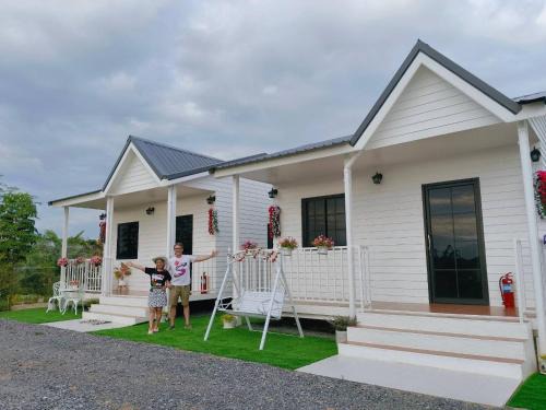 Lom Sak Maison | FarmStay Tawanchai ฟาร์มสุขตะวันฉาย YS