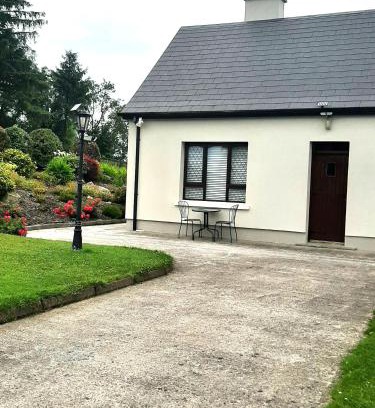 Gortletteragh Appartement | Farnaught Farmhouse Apartment, Lough Rynn, Mohill
