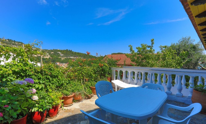 Gaios Appartement | Faros Pende, Gaios Studio, sleeps 2, near beach, sea views