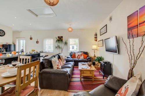 Irstead Maison | Farriers Cottage