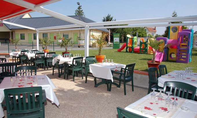Artenay Hôtel | Fasthotel Artenay Orléans Nord