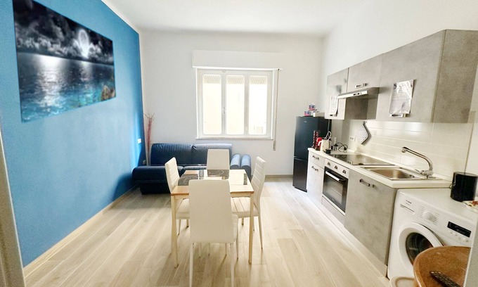 Porto Sant'Elpidio Appartement | Faubert House, elegant a few steps from the sea, PETS SMALL SIZE ALLOWED.