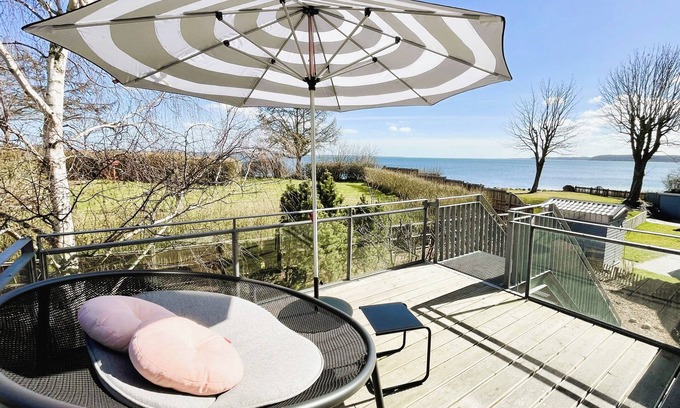 Bockholm Maison | Favorite place by the sea - the Haifischsieben vacation home with sea view, fireplace and