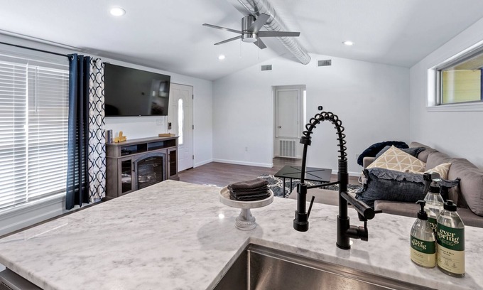Avinger Maison | Fawn Crossing - Johnson's Creek, Lake of the Pines