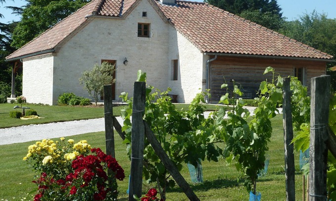 Lauzerte Maison | Sentez vous très bien dans une maison spacieuse, agréable et privative