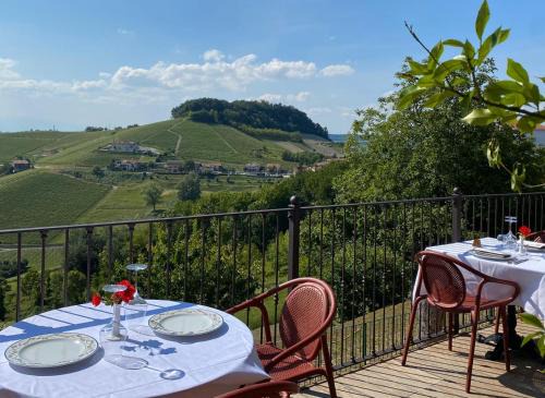 Monforte d'Alba Hôtel | Felicin - Ristorante Albergo "Dimora Storica"