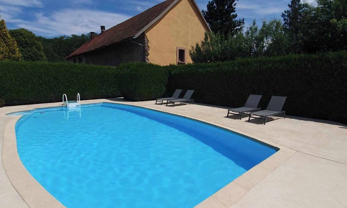 Felon Autre | Felon: Gites du 'bambois' dans une ancienne ferme comtoise avec piscine