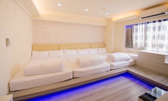 Xitun District Maison | FengJia Pandola