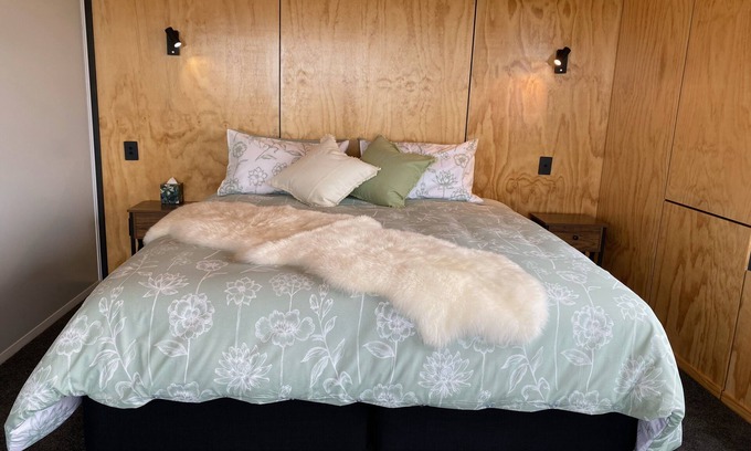 Karamea Maison | Fenian Retreat. Nestled on the edge of Kahurangi National Park, Karamea.