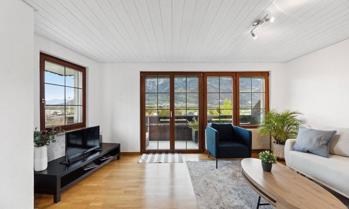 Sevelen Appartement | FENUS Sonnig | Bergblick | Parkplatz | SGT05