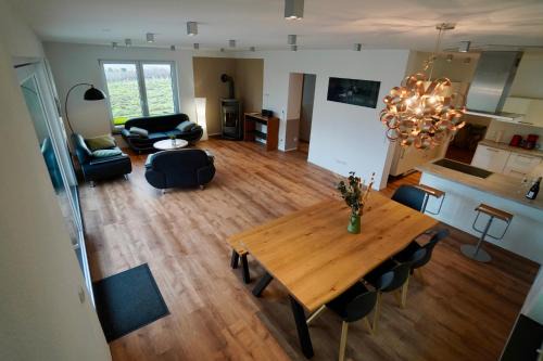 Neustadt-Hambach Appartement | Ferienhaus Rebenhof