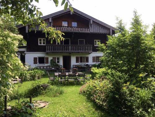 Raubling Appartement | Ferien Haus am Feldgarten mit 160 qm für 2 bis 9 Personen