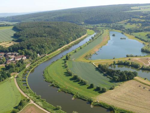 Godelheim Maison | Ferienapartment MW 2b Höxter Weserbergland an der Weser inkl Küche, Wäsche, LAN, Parkplatz, Self CheckIn