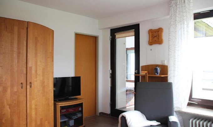 Hoechenschwand Appartement | Ferienappartement mit Schwimmbad und Alpenblick