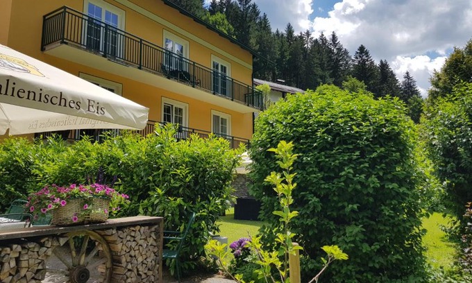 Waldbach-Monichwald Appartement | Feriendomizil Wetzelberger